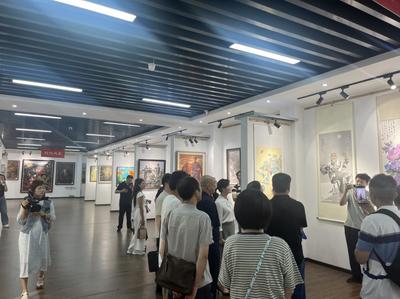 五城聯動繪華章 襄陽美術大展走進南陽，以丹青翰墨譜寫文化交融新篇
